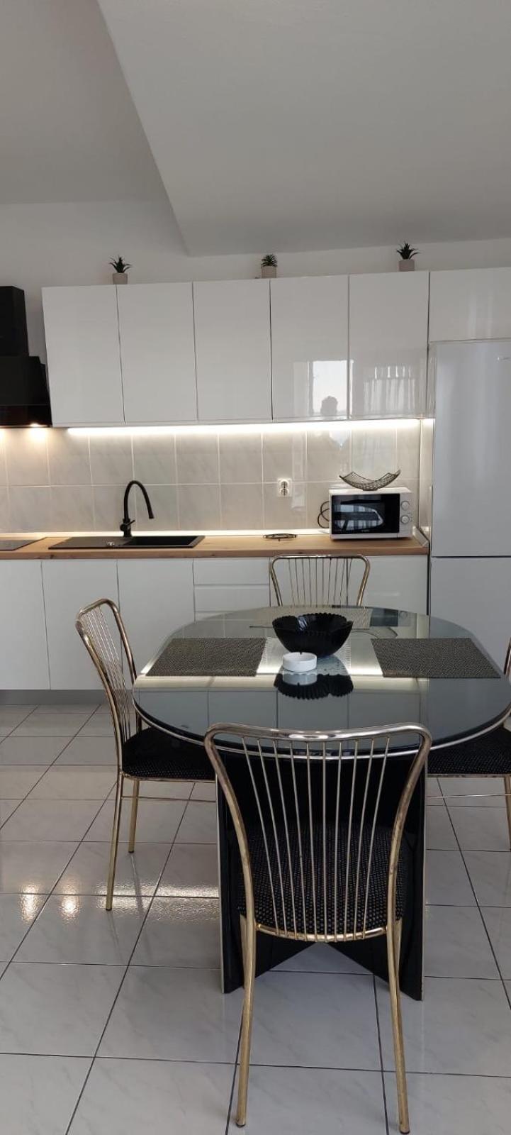 Apartmani Antunovic Podgora Bagian luar foto