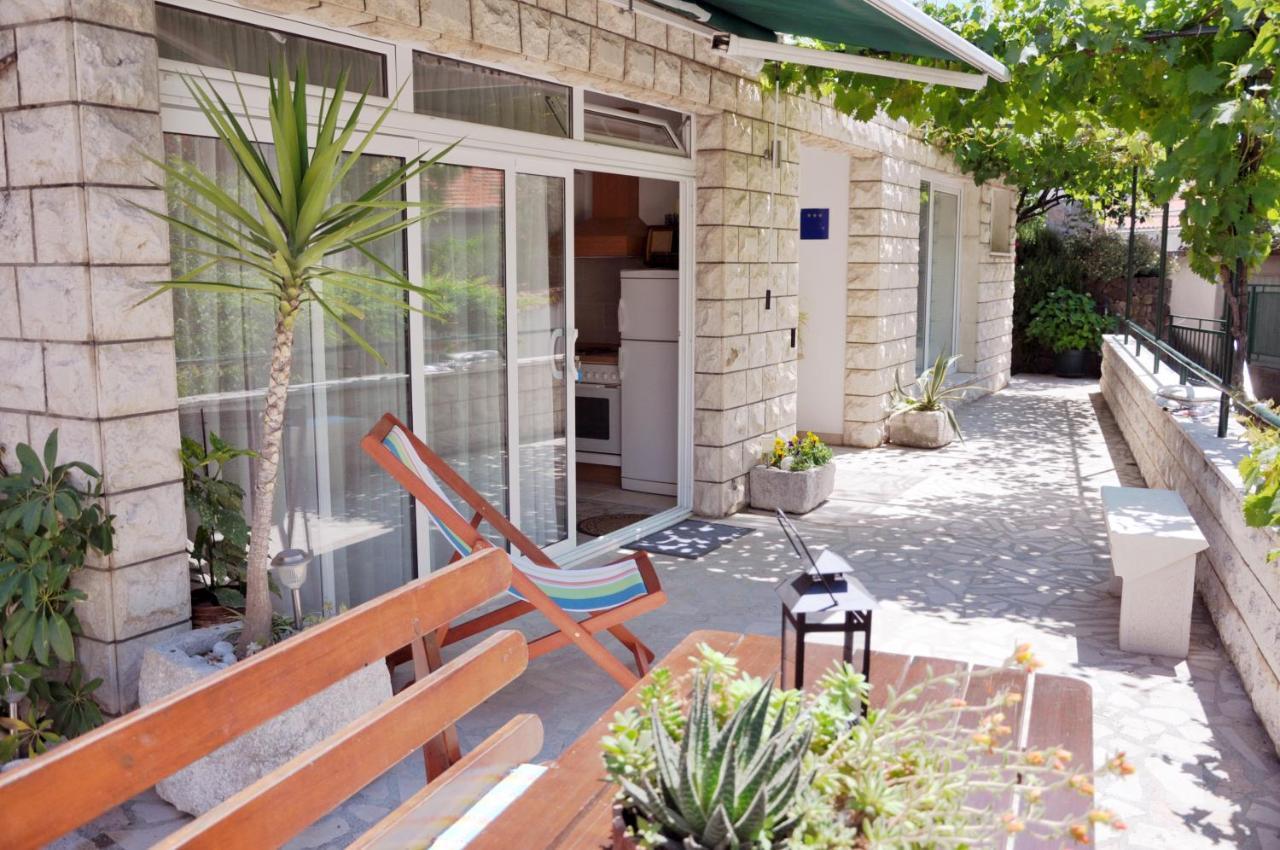 Apartmani Antunovic Podgora Bagian luar foto
